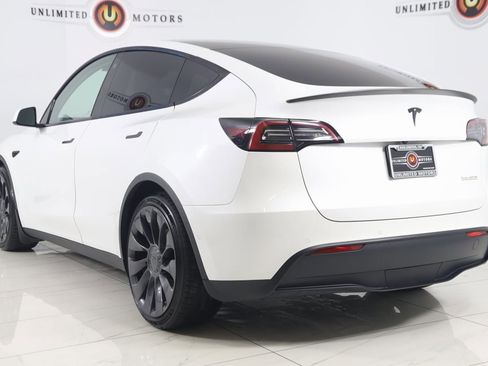 Used 2022 Tesla Model Y Performance image 4