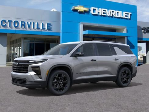 New 2027 Chevrolet Traverse LT w/ Midnight/Sport Edition FWD image 2