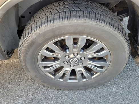 Used 2017 Nissan Titan Platinum Reserve image 6