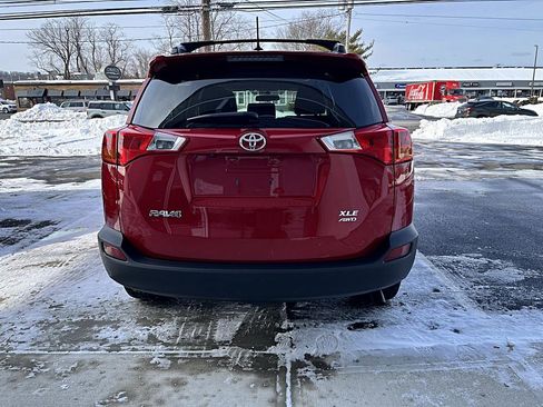 Used 2015 Toyota RAV4 XLE AWD/4WD image 11