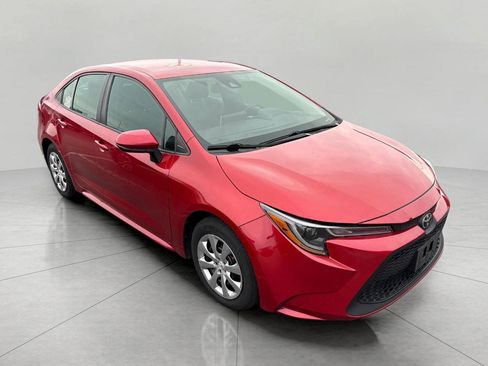 Used 2020 Toyota Corolla LE image 4