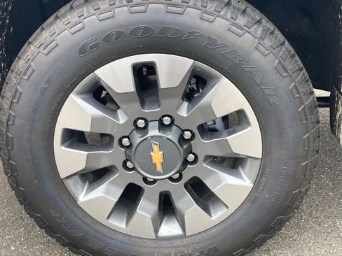 New 2026 Chevrolet Silverado 2500 Custom w/ Custom Value Package AWD/4WD image 28