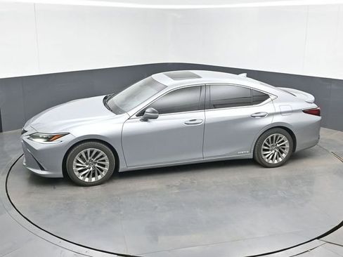 Used 2022 Lexus ES 300h Ultra Luxury w/ Accessory Package 2 FWD image 20