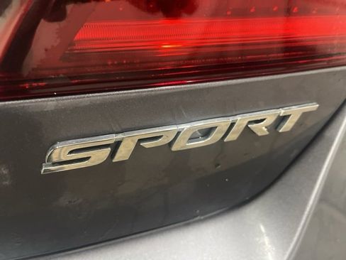 Used 2016 Honda Accord Sport image 9