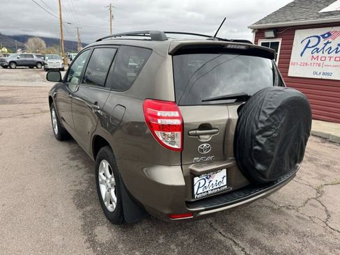 Used 2012 Toyota RAV4 4WD w/ Upgrade Value Pkg image 3