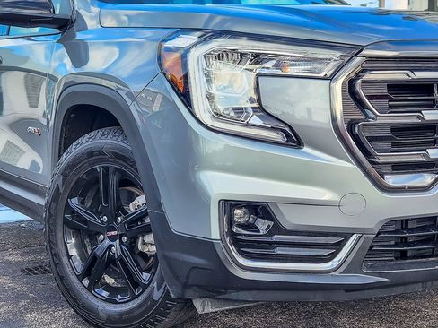 Used 2023 GMC Terrain AT4 image 3