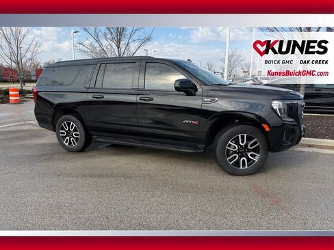 Used 2024 GMC Yukon XL AT4 w/ Max Trailering Package image 4