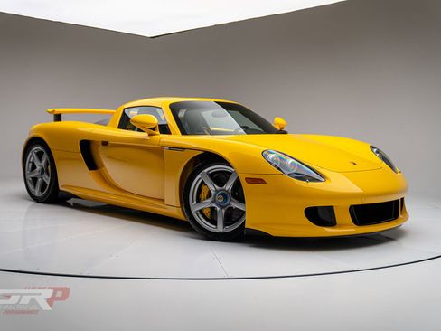 Used 2005 Porsche Carrera GT RWD image 1