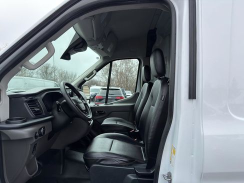 Used 2023 Ford Transit 150 Medium Roof image 9