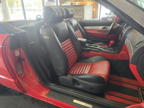 Used 2002 Ford Thunderbird image 12