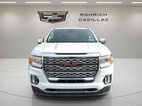 Used 2022 GMC Canyon Denali image 2