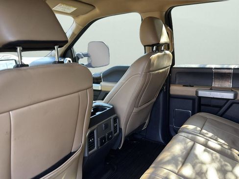 Certified 2022 Ford F250 Lariat w/ Lariat Ultimate Package image 26