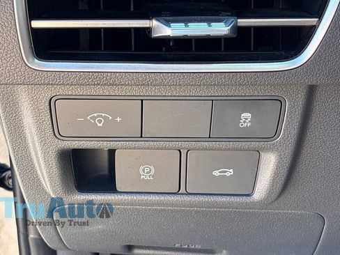 Used 2025 Hyundai Sonata SEL FWD image 35