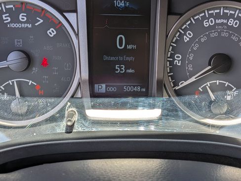 Used 2022 Toyota Tacoma SR5 RWD image 27