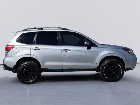 Used 2018 Subaru Forester 2.0XT Touring AWD/4WD image 2