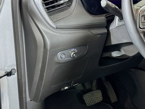 Used 2024 Buick Encore GX Sport Touring w/ Comfort Package FWD image 8
