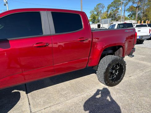 Used 2021 Chevrolet Colorado LT image 5