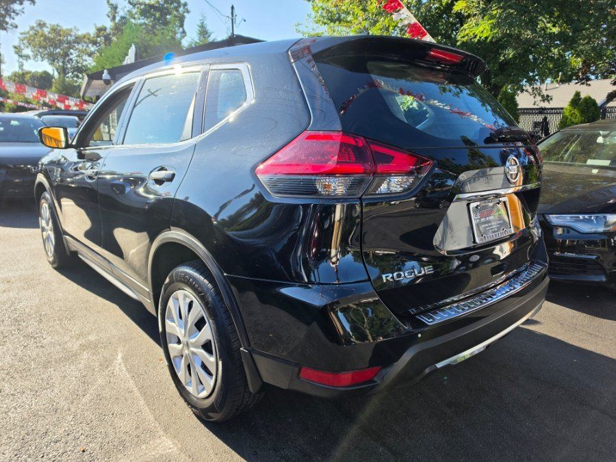 Used 2019 Nissan Rogue S AWD/4WD image 2