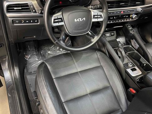 Used 2022 Kia Telluride EX w/ EX Premium Package FWD image 27