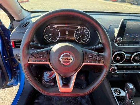 Used 2023 Nissan Sentra SV image 22