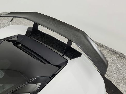 Used 2018 Lamborghini Huracan LP 580-2 RWD image 19