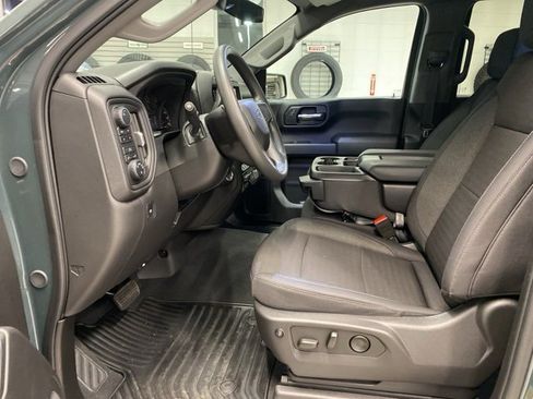 Used 2025 Chevrolet Silverado 1500 Custom Trail Boss image 25