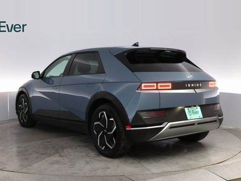 Used 2024 Hyundai Ioniq 5 SEL image 14