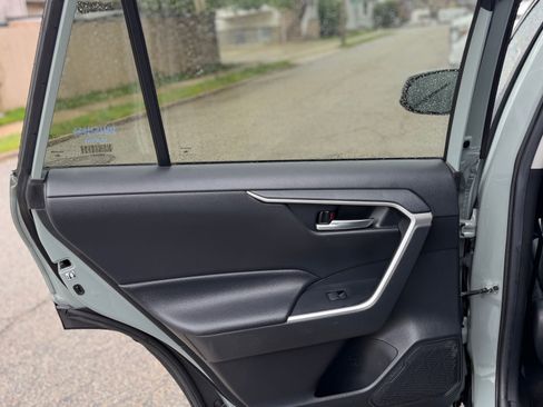 Used 2019 Toyota RAV4 XLE w/ Convenience Package AWD/4WD image 22