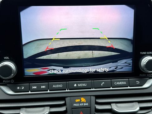 Used 2023 Nissan Altima 2.5 SV image 15