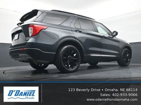 Used 2022 Ford Explorer XLT w/ Equipment Group 202A AWD/4WD image 12