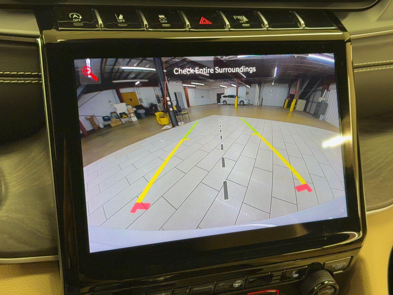 Used 2023 Jeep Grand Cherokee Limited AWD/4WD image 24