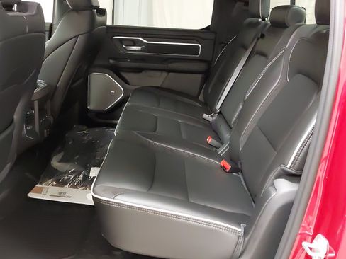 New 2026 RAM 1500 Laramie AWD/4WD image 38