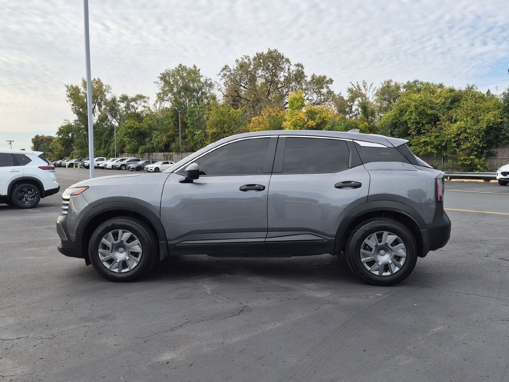Used 2025 Nissan Kicks S AWD/4WD image 8
