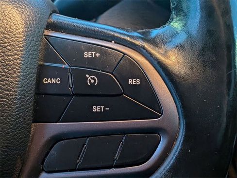 Certified 2020 Jeep Cherokee Limited image 19