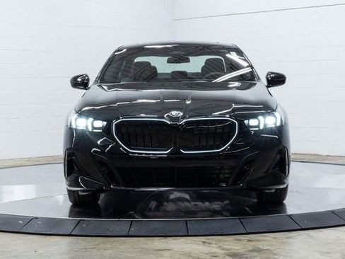 New 2026 BMW 530i xDrive w/ M Sport Package image 7