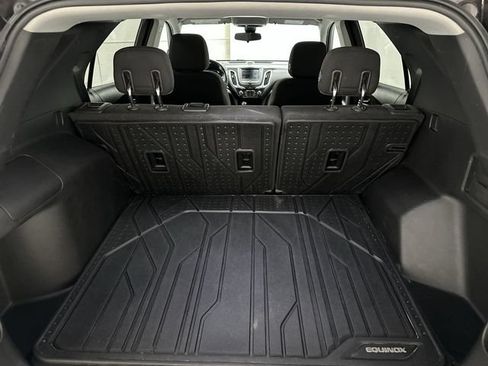 Used 2020 Chevrolet Equinox LT w/ Driver Convenience Package FWD image 16