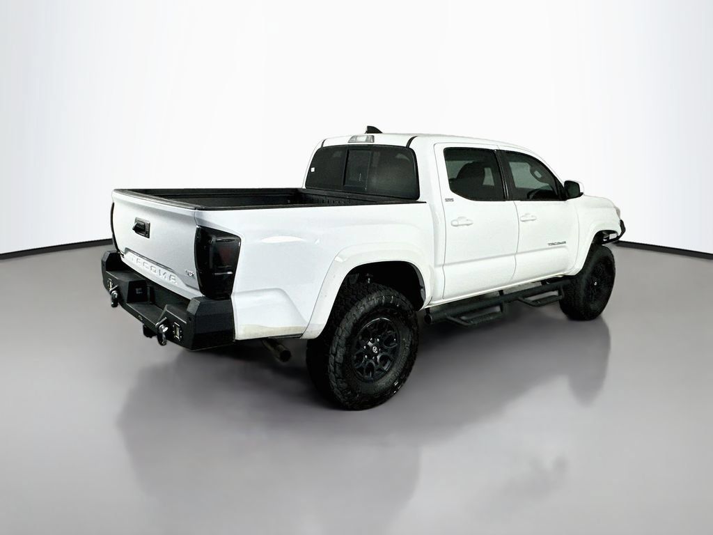 Used 2021 Toyota Tacoma SR5 RWD image 7