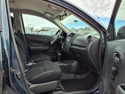 Used 2015 Nissan Versa S image 21
