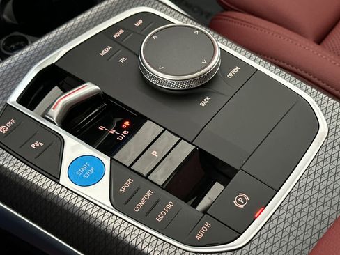 Used 2025 BMW i4 eDrive40 w/ Premium Package image 21