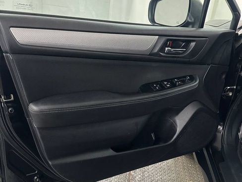 Used 2019 Subaru Outback 2.5i Premium AWD/4WD image 8