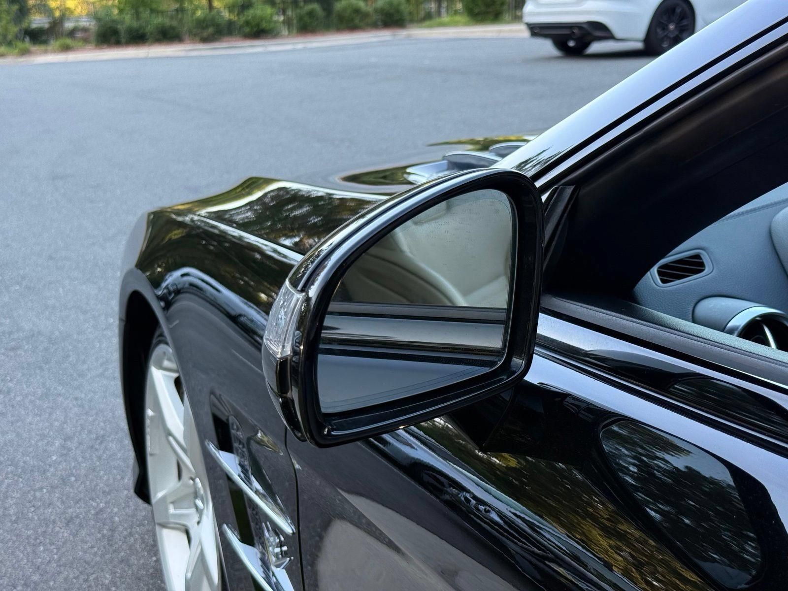Used 2013 Mercedes-Benz SL 550 w/ Premium Pkg image 14