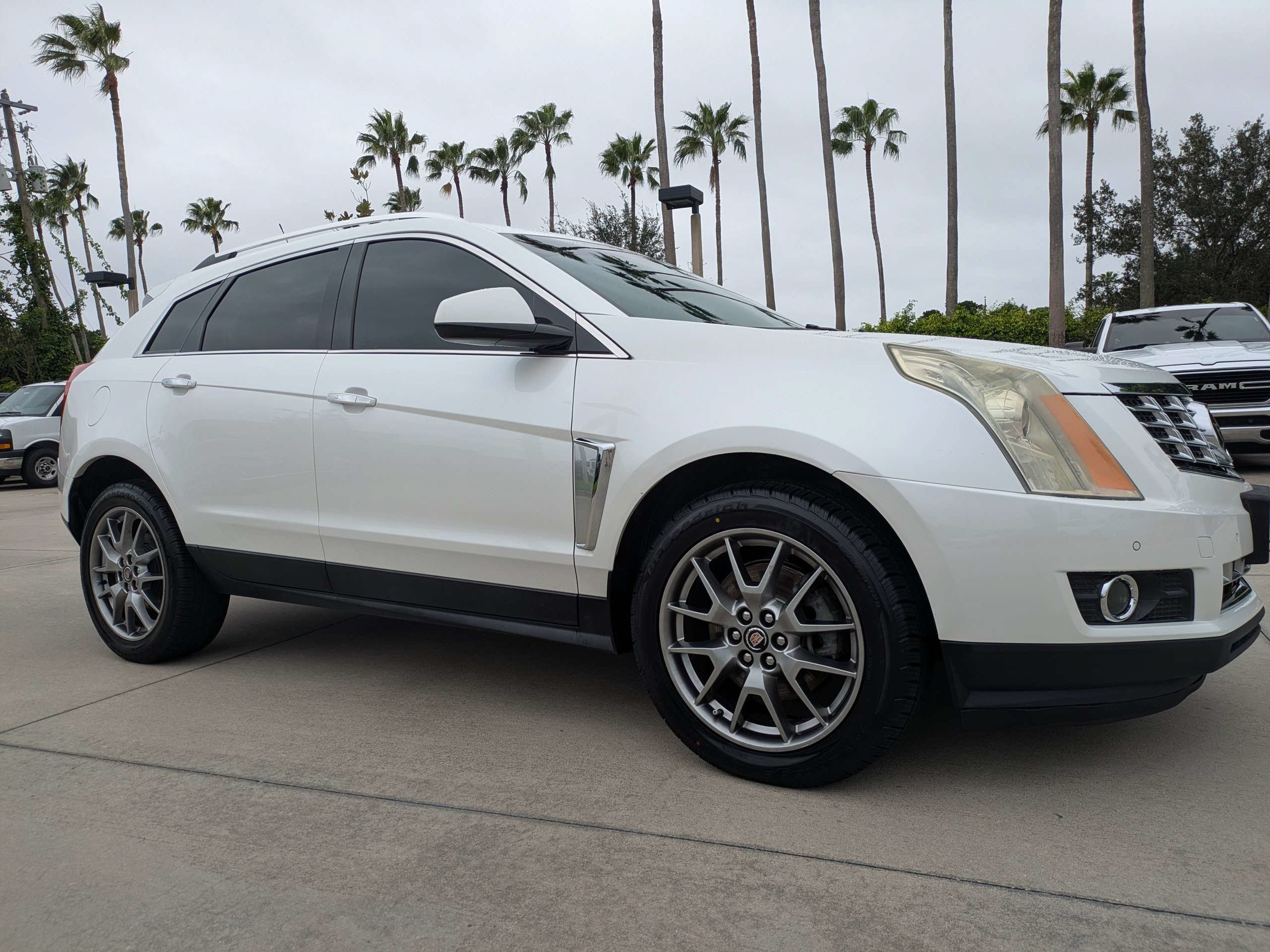 Used 2015 Cadillac SRX Performance w/ Driver Assist Package FWD image 1
