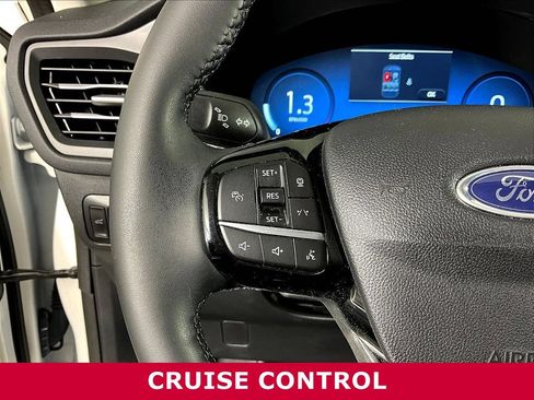 Used 2023 Ford Escape Platinum AWD/4WD image 10