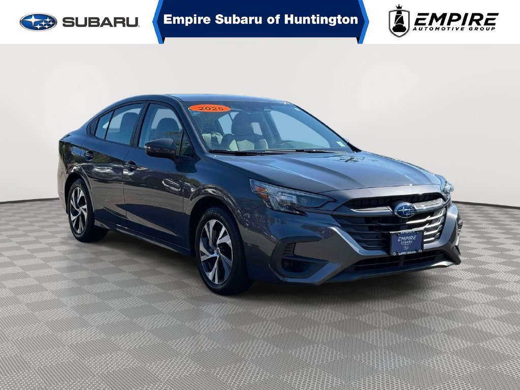 Used 2025 Subaru Legacy Premium AWD/4WD image 1