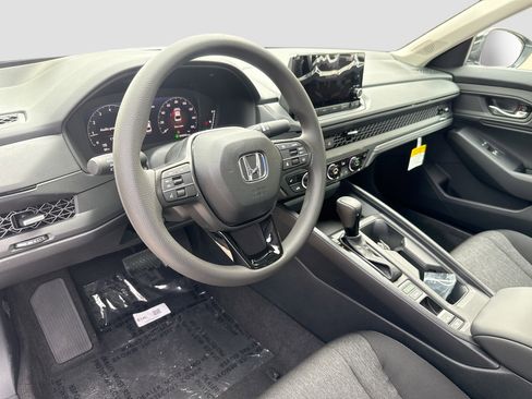 New 2025 Honda Accord SE image 7