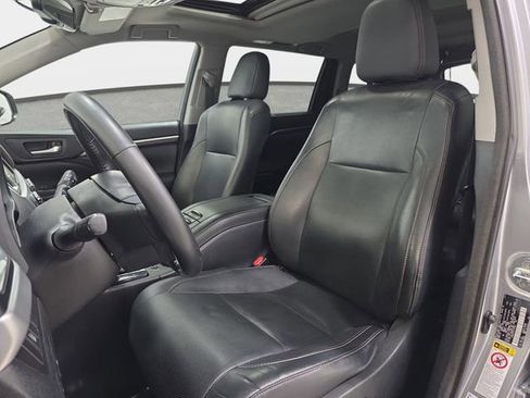 Used 2015 Toyota Highlander Limited image 14