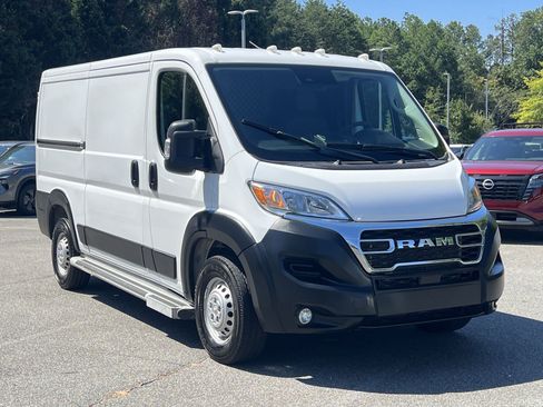 Used 2025 RAM ProMaster 2500 w/ U-Haul Equipment Group FWD image 27