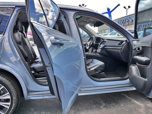 Used 2020 Volvo XC90 T5 Momentum w/ Protection Package AWD/4WD image 10
