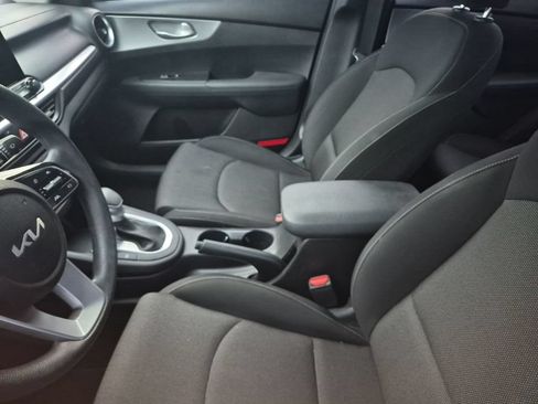 Used 2023 Kia Forte LXS w/ LXS Technology Package FWD image 26
