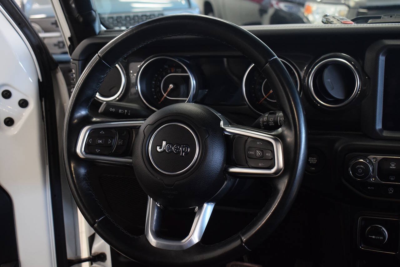 Used 2020 Jeep Wrangler Unlimited Sahara AWD/4WD image 25
